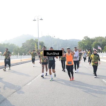 Runner Photo 6901545