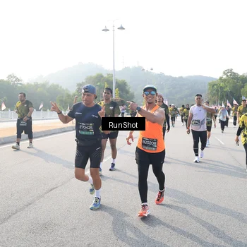 Runner Photo 6901547