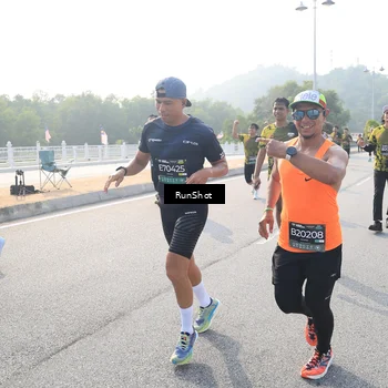 Runner Photo 6901565