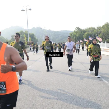 Runner Photo 6901567