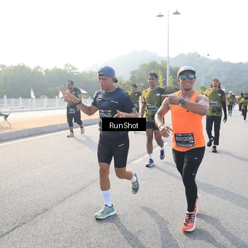 Runner Photo 6901571