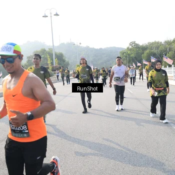 Runner Photo 6901573