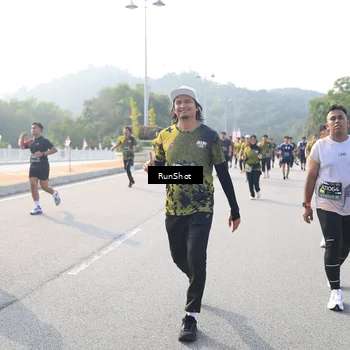 Runner Photo 6901591