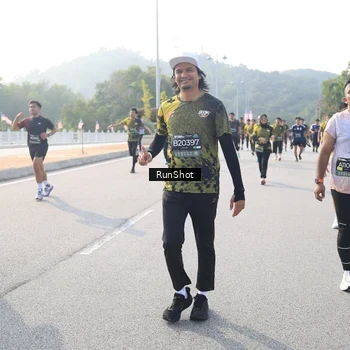 Runner Photo 6901609