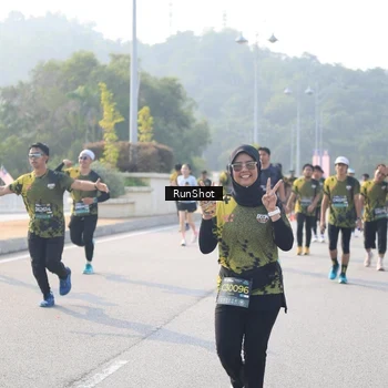 Runner Photo 6901619