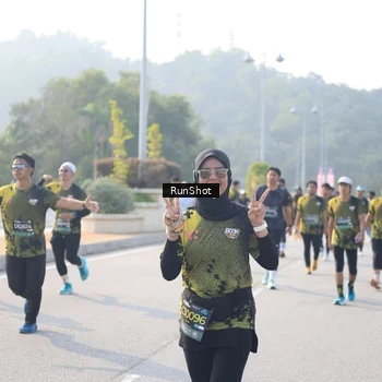 Runner Photo 6901640