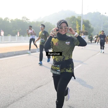 Runner Photo 6901649