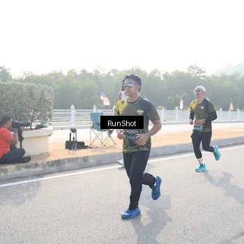 Runner Photo 6901672
