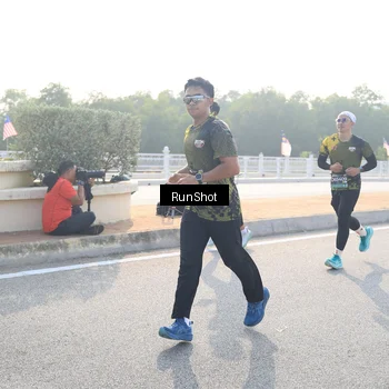 Runner Photo 6901673