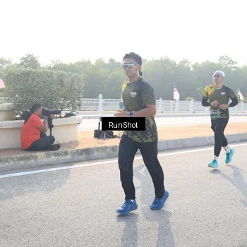 Runner Photo 6901684