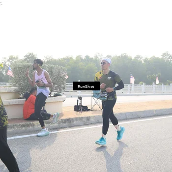 Runner Photo 6901690