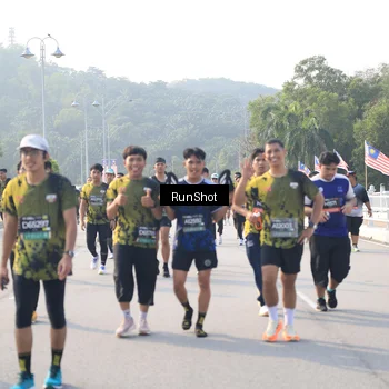 Runner Photo 6901709