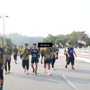Runner Photo 6901733