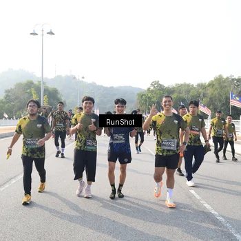 Runner Photo 6901743