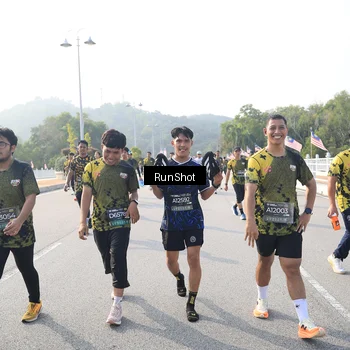 Runner Photo 6901745