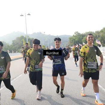 Runner Photo 6901756