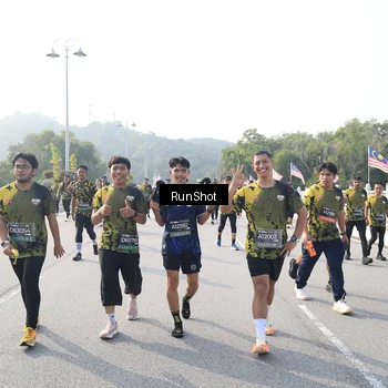 Runner Photo 6901757