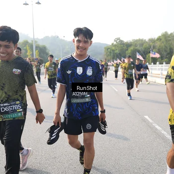 Runner Photo 6901762