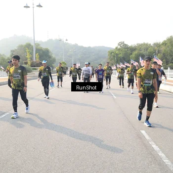 Runner Photo 6901771