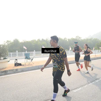 Runner Photo 6901782