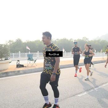 Runner Photo 6901786