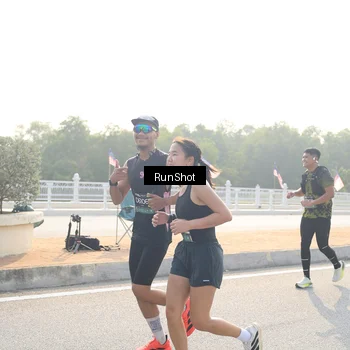 Runner Photo 6901814