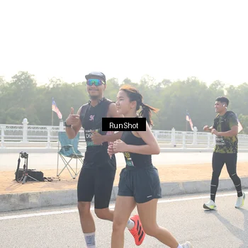 Runner Photo 6901825