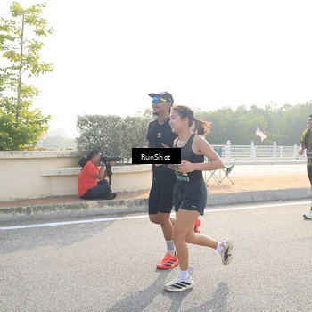 Runner Photo 6901826