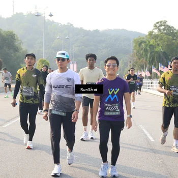 Runner Photo 6901854