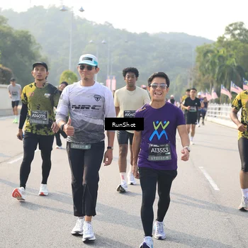 Runner Photo 6901859