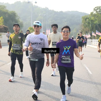 Runner Photo 6901862