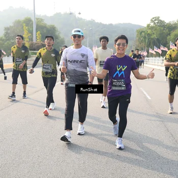 Runner Photo 6901873