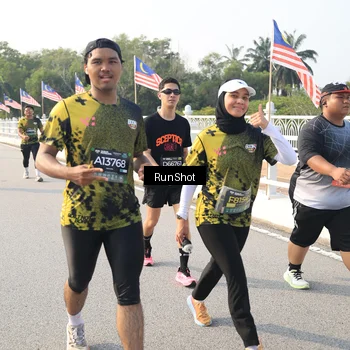 Runner Photo 6901918