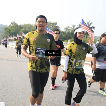 Runner Photo 6901922