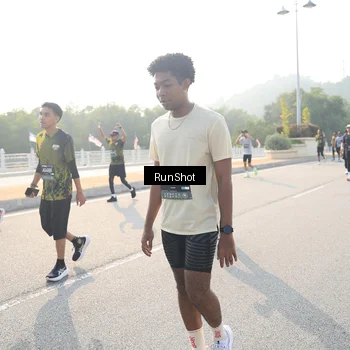Runner Photo 6901935