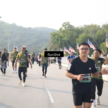 Runner Photo 6901975