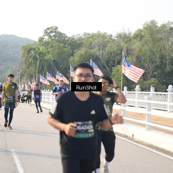 Runner Photo 6901980