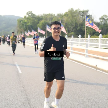 Runner Photo 6901985