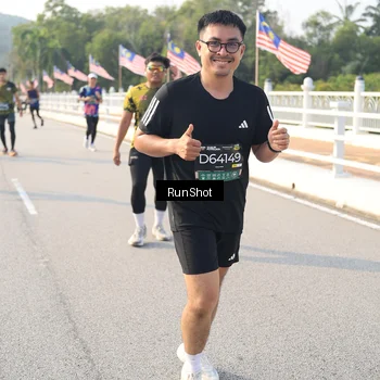 Runner Photo 6901997