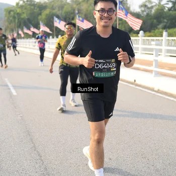 Runner Photo 6901999