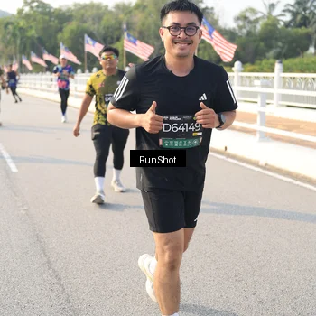 Runner Photo 6902001