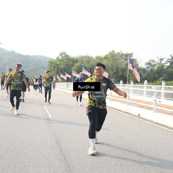 Runner Photo 6902026