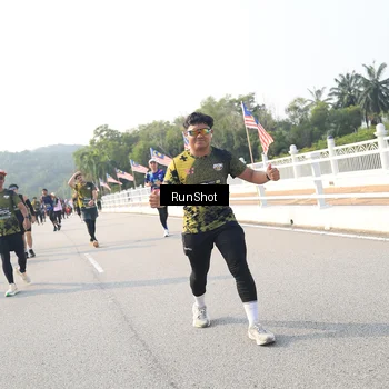 Runner Photo 6902036