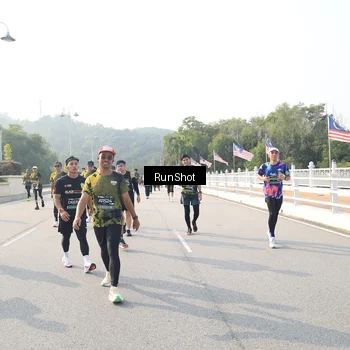 Runner Photo 6902063
