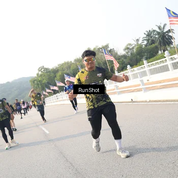Runner Photo 6902092