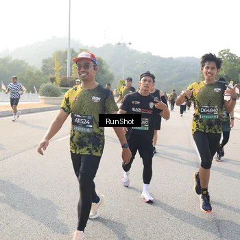 Runner Photo 6902093