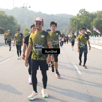 Runner Photo 6902102