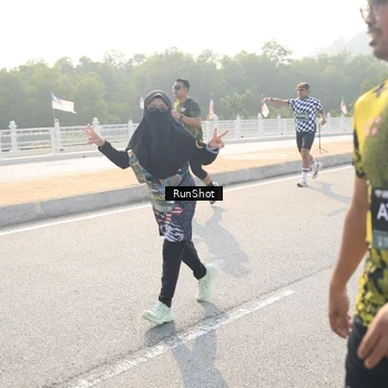 Runner Photo 6902138
