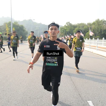 Runner Photo 6902147