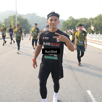 Runner Photo 6902148